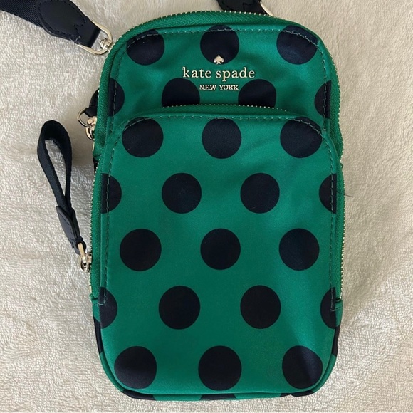 kate spade Handbags - Kate Spade Crossbody